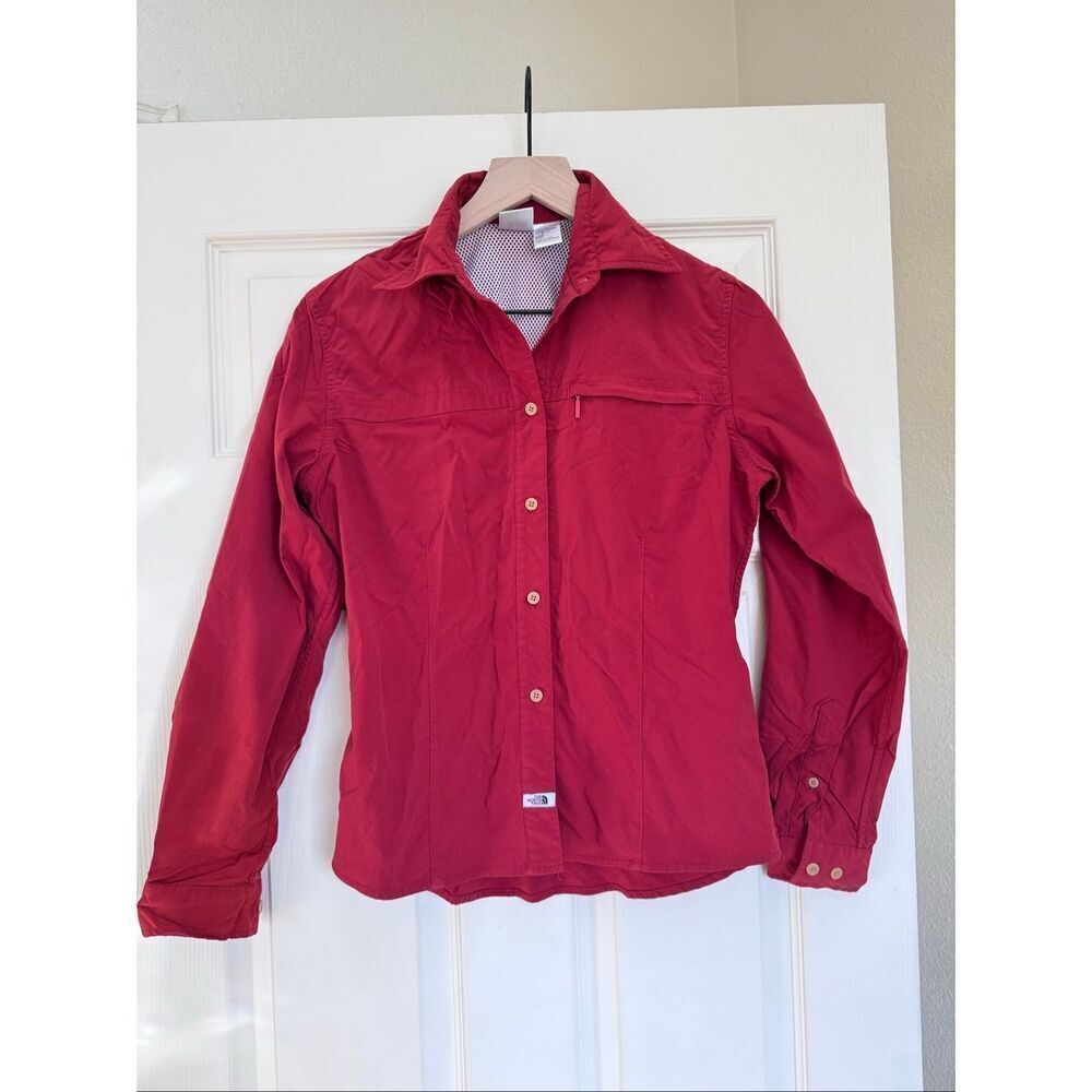 The north face hiking outdoor button up pomegranate red long sleeve collared shi